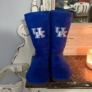 University of Kentucky boots UK